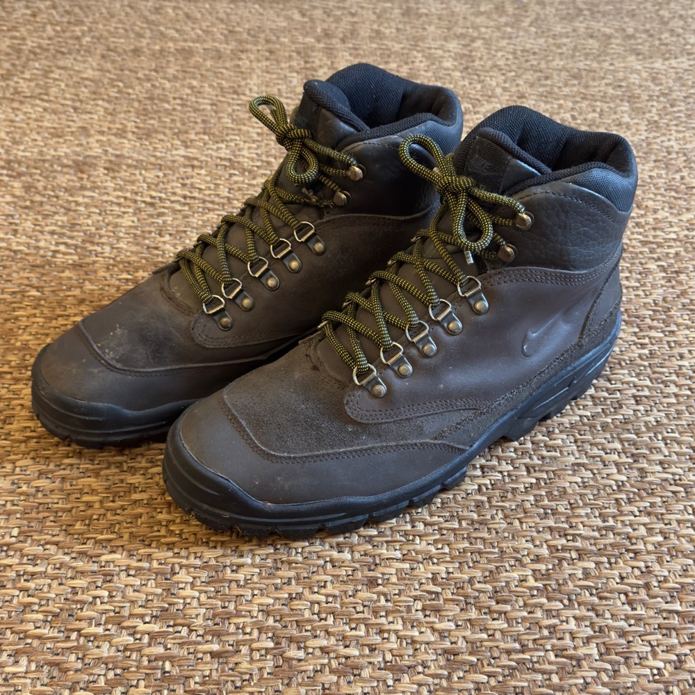 Nike ACG Air Tumalo II Hiking Boots Shoes